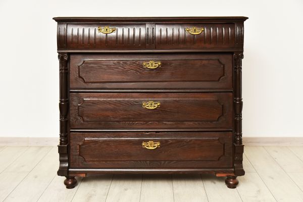 Dresser Assembly in Lake Stevens